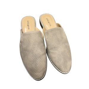 Indigo Rd. Beige Perforated Slip-On Womens Mules 7M
